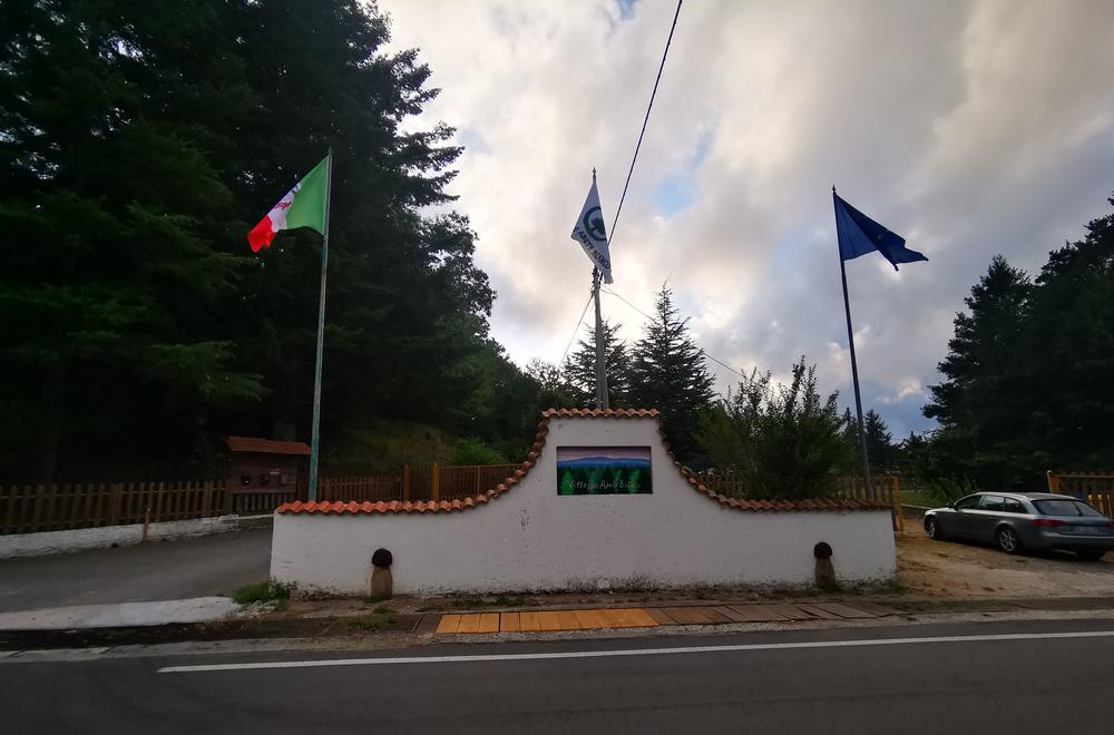 L'ingresso del Villaggio Abete Bianco